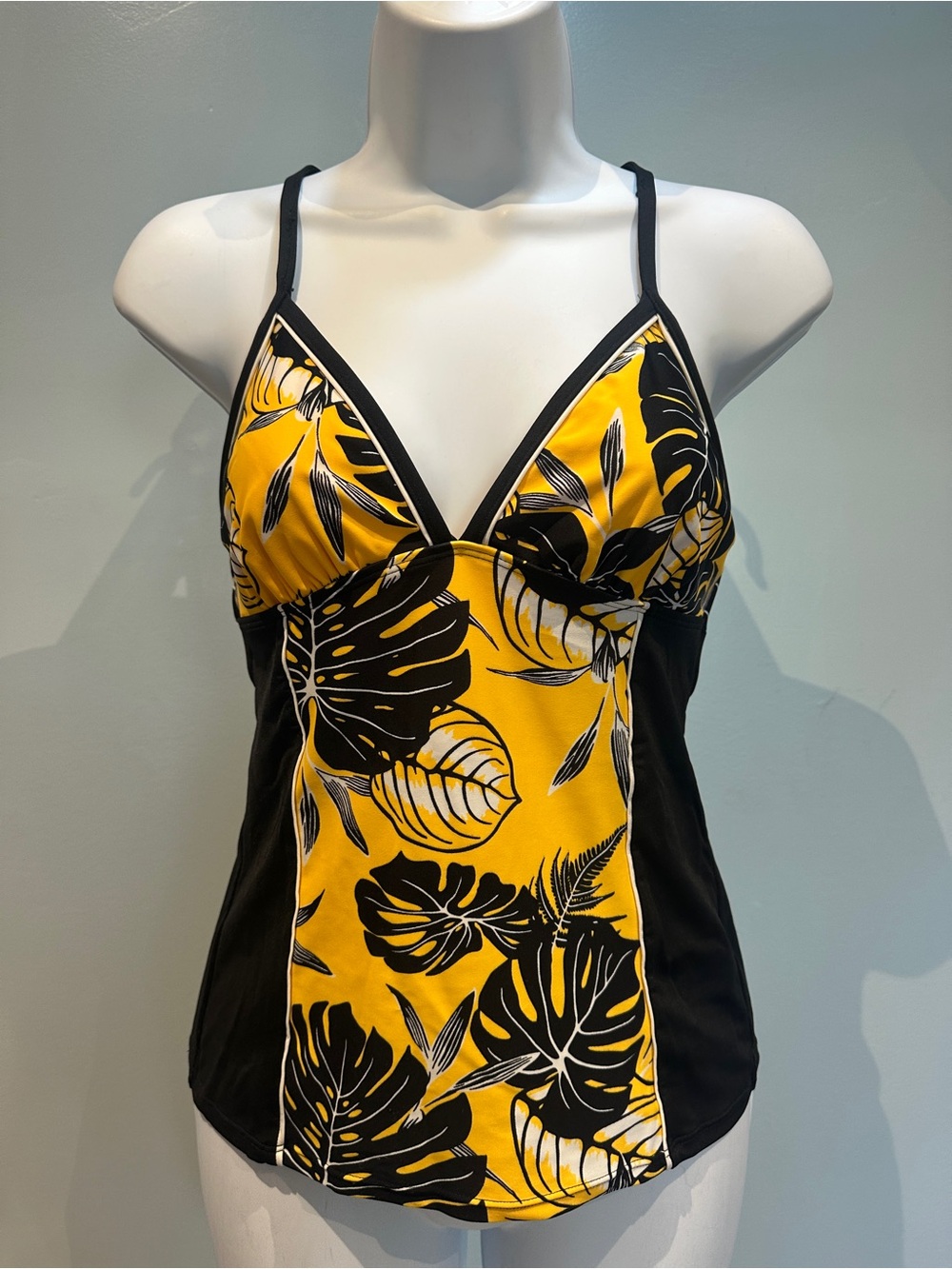 Athleta Black and Yellow Y2K Athleisure Swimsuit Tank Top Tankini Small